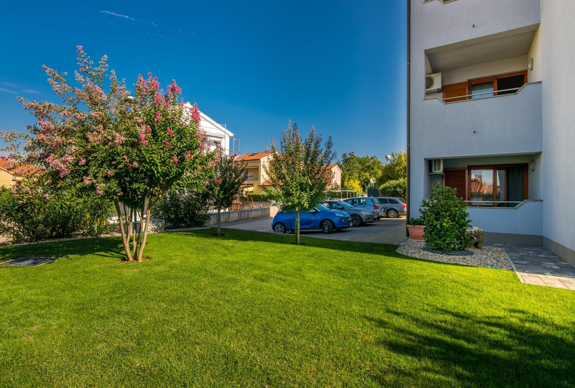 Apartments Kvarner Malinska Bagian luar foto