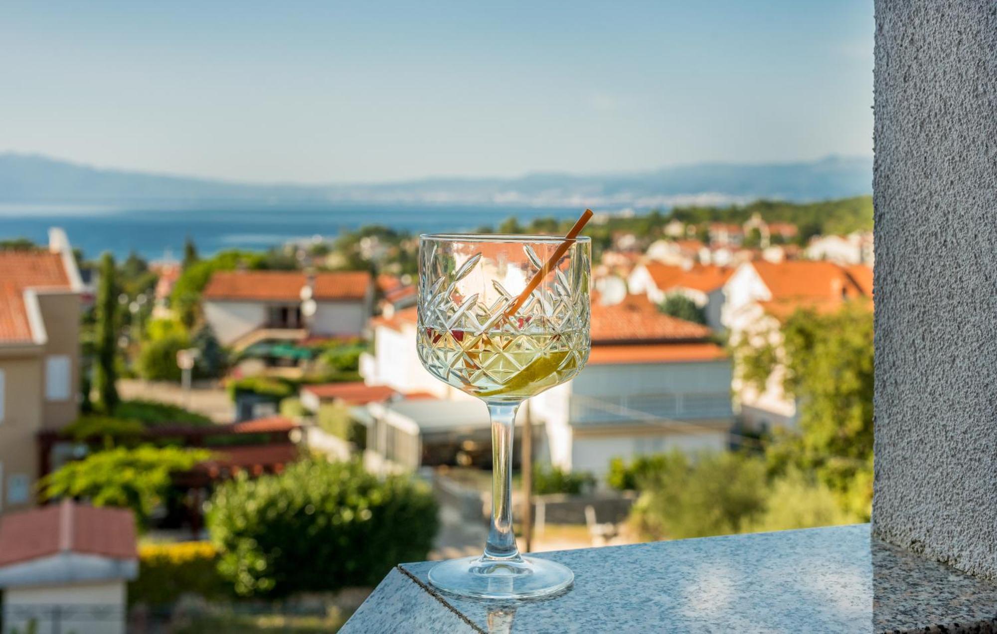Apartments Kvarner Malinska Bagian luar foto