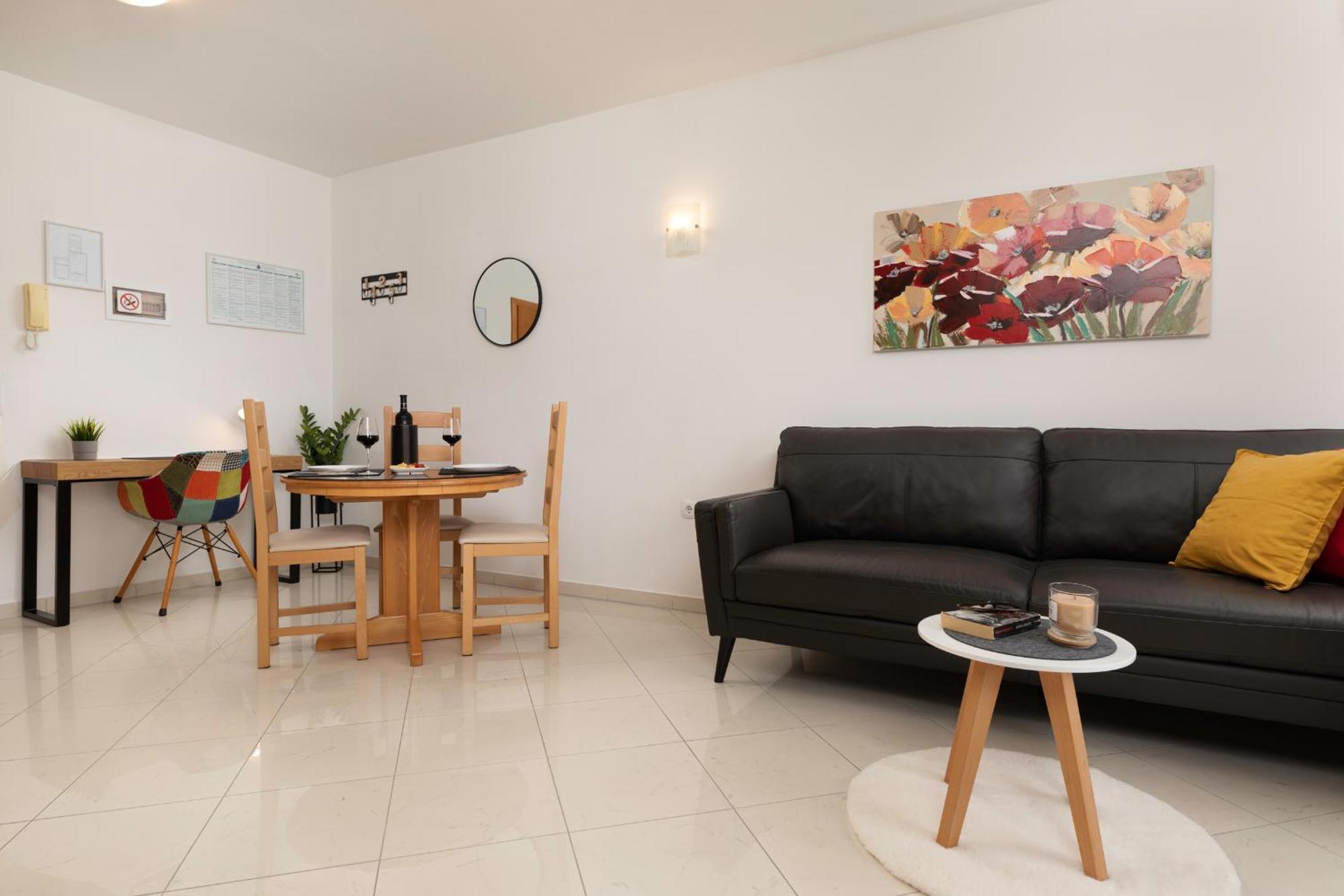 Apartments Kvarner Malinska Bagian luar foto