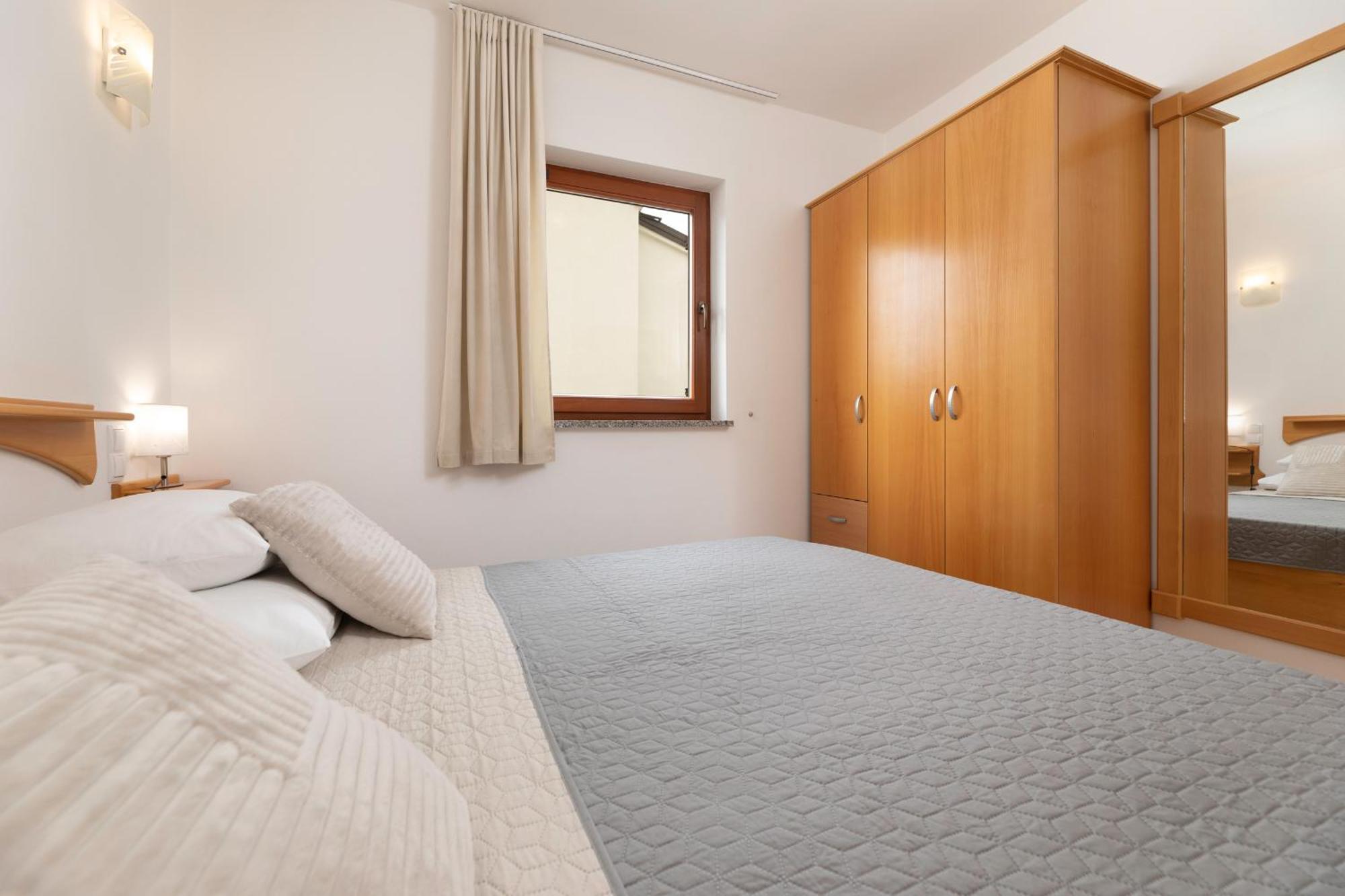 Apartments Kvarner Malinska Bagian luar foto