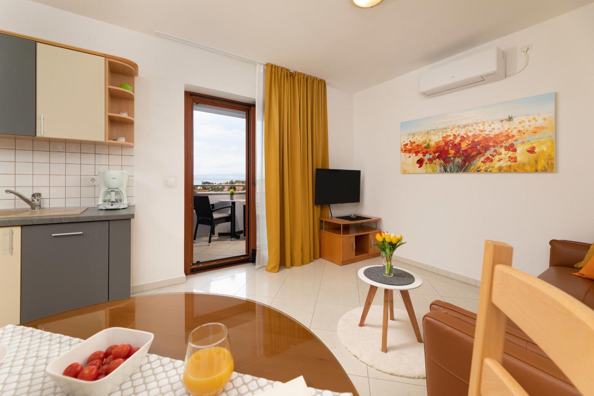 Apartments Kvarner Malinska Bagian luar foto